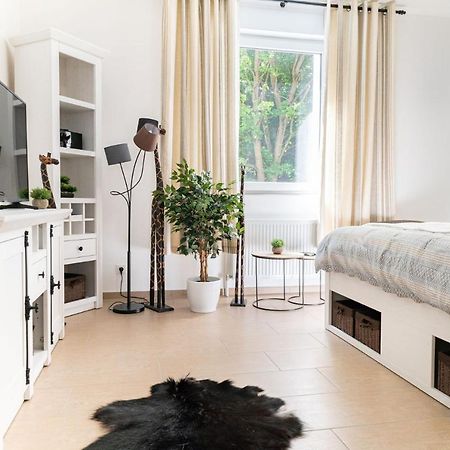Beautiful Apartment In Town Centre Landstuhl Extérieur photo