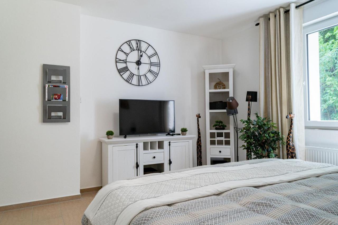 Beautiful Apartment In Town Centre Landstuhl Extérieur photo