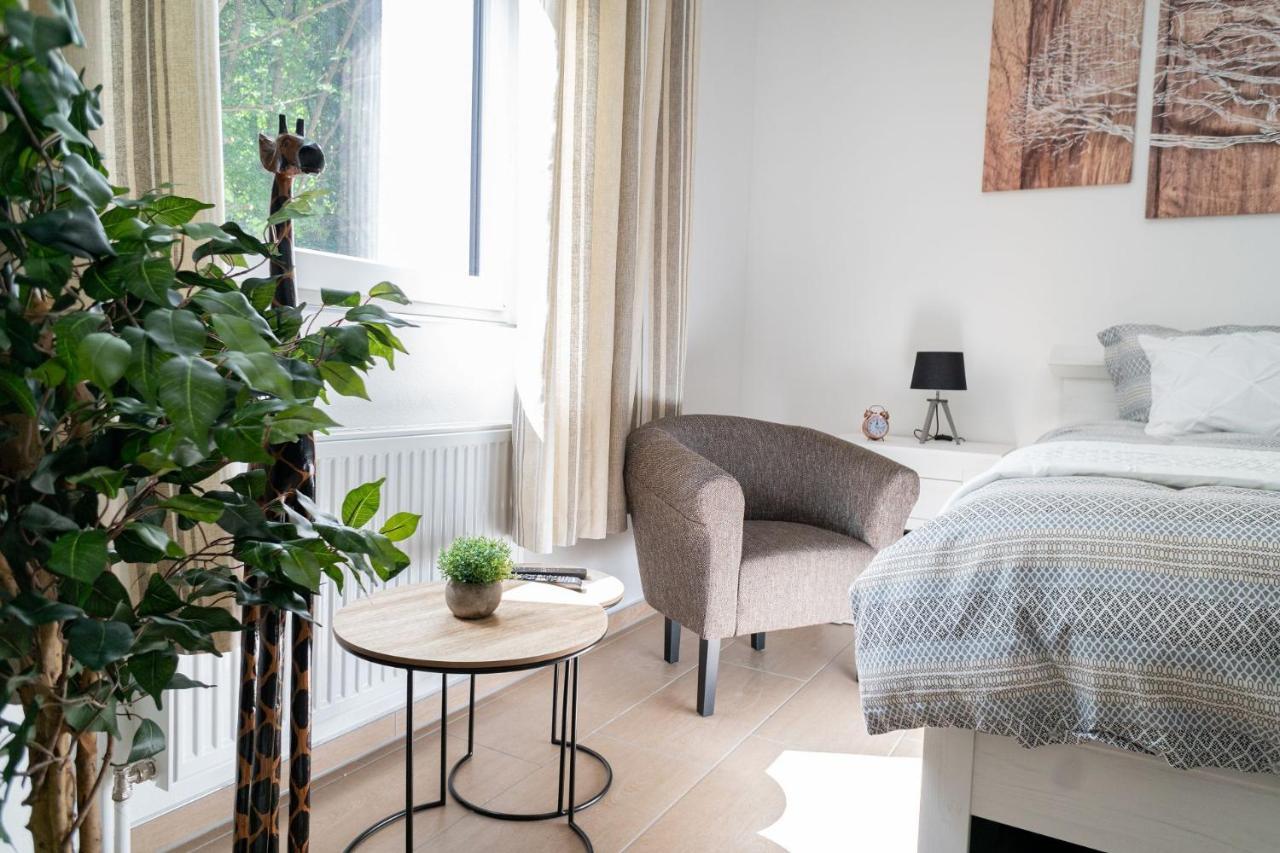 Beautiful Apartment In Town Centre Landstuhl Extérieur photo